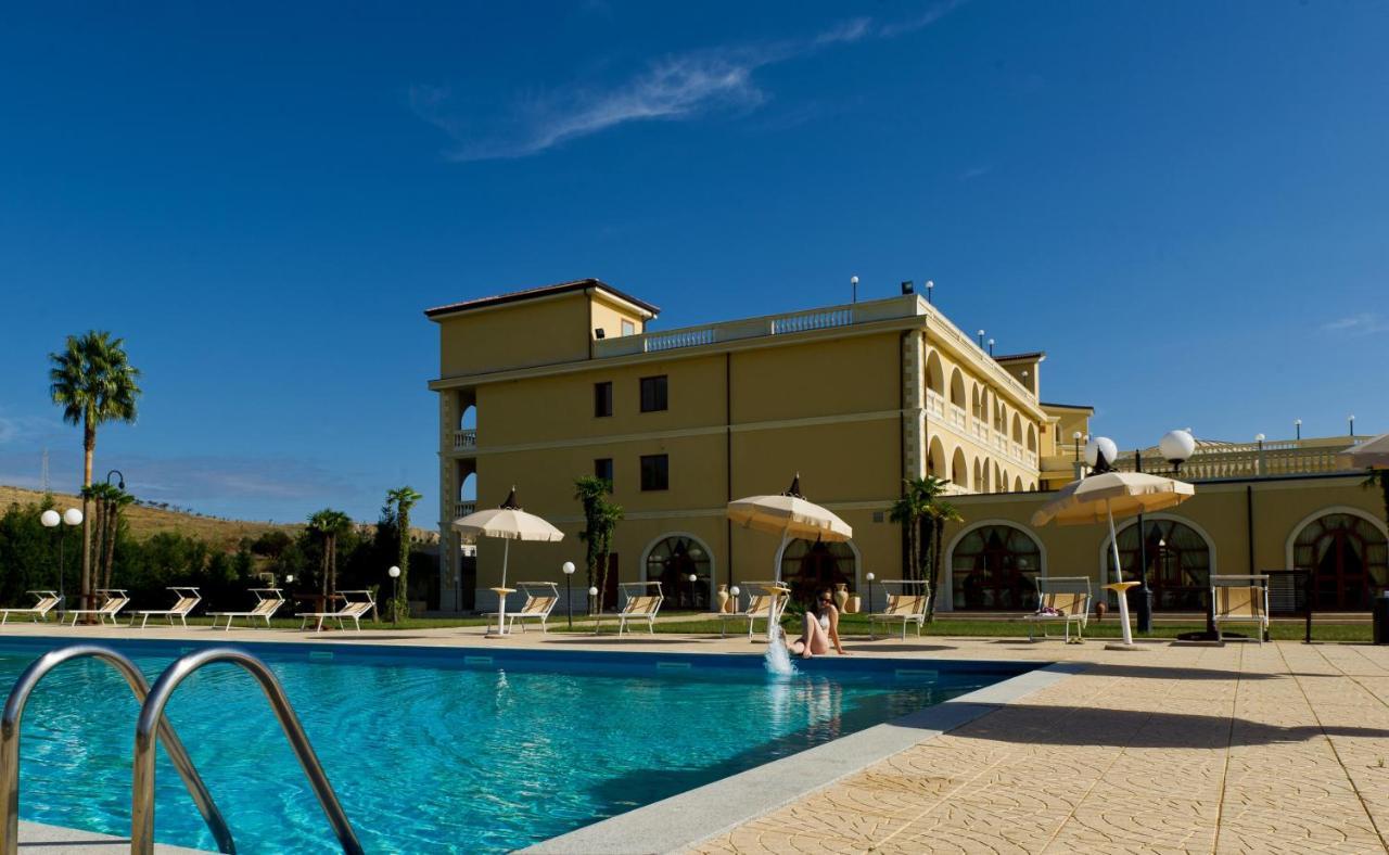 Parco Dei Principi Hotel โรเชลลา ยอนีกา ภายนอก รูปภาพ