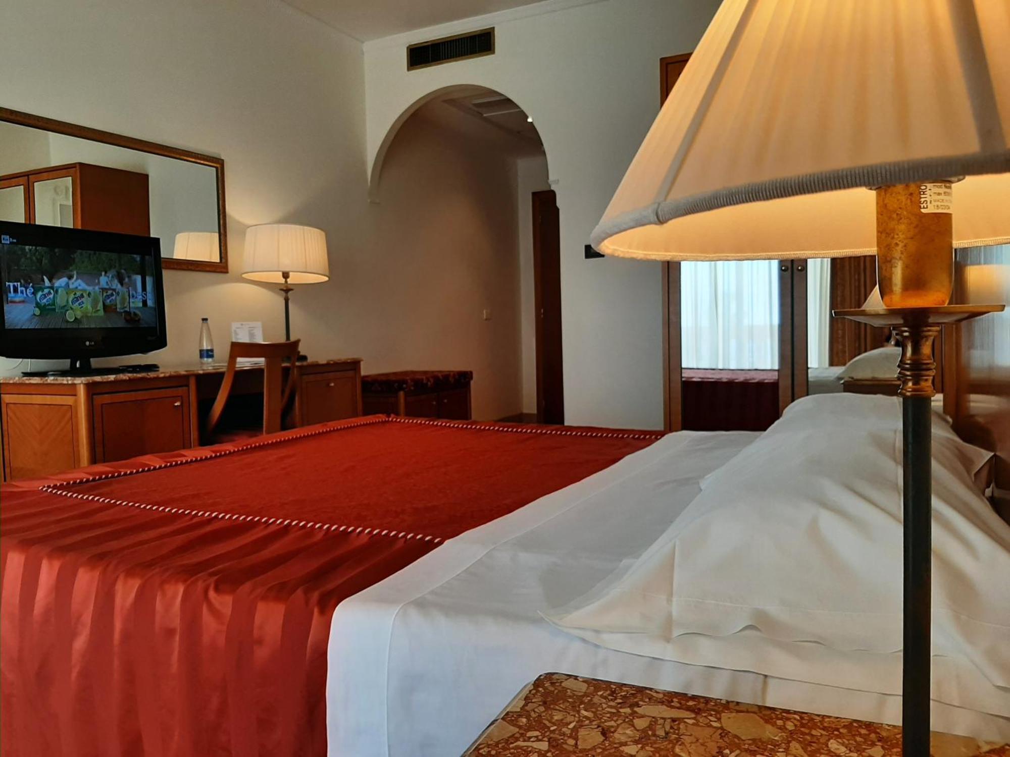 Parco Dei Principi Hotel โรเชลลา ยอนีกา ภายนอก รูปภาพ